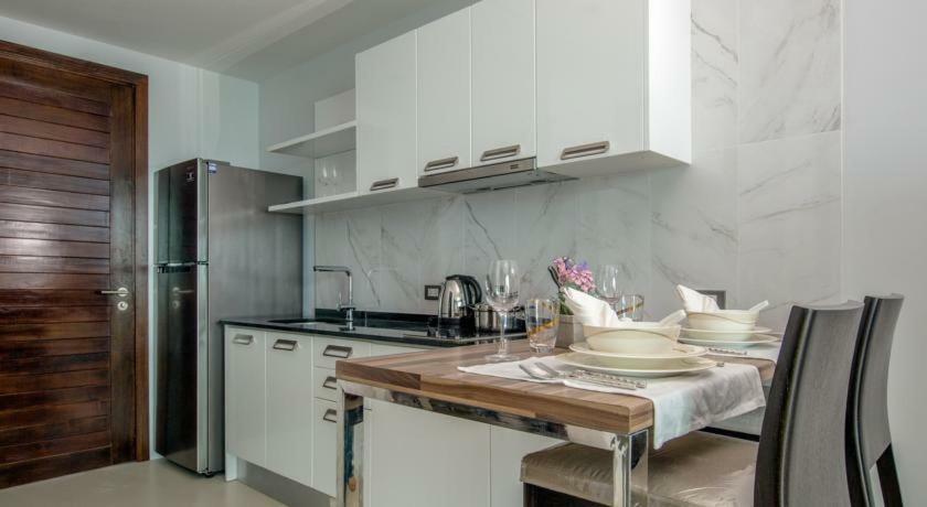 Emerald Terrace Patong Exterior foto